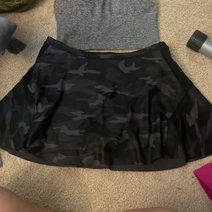 Athleta damn match point SKORT